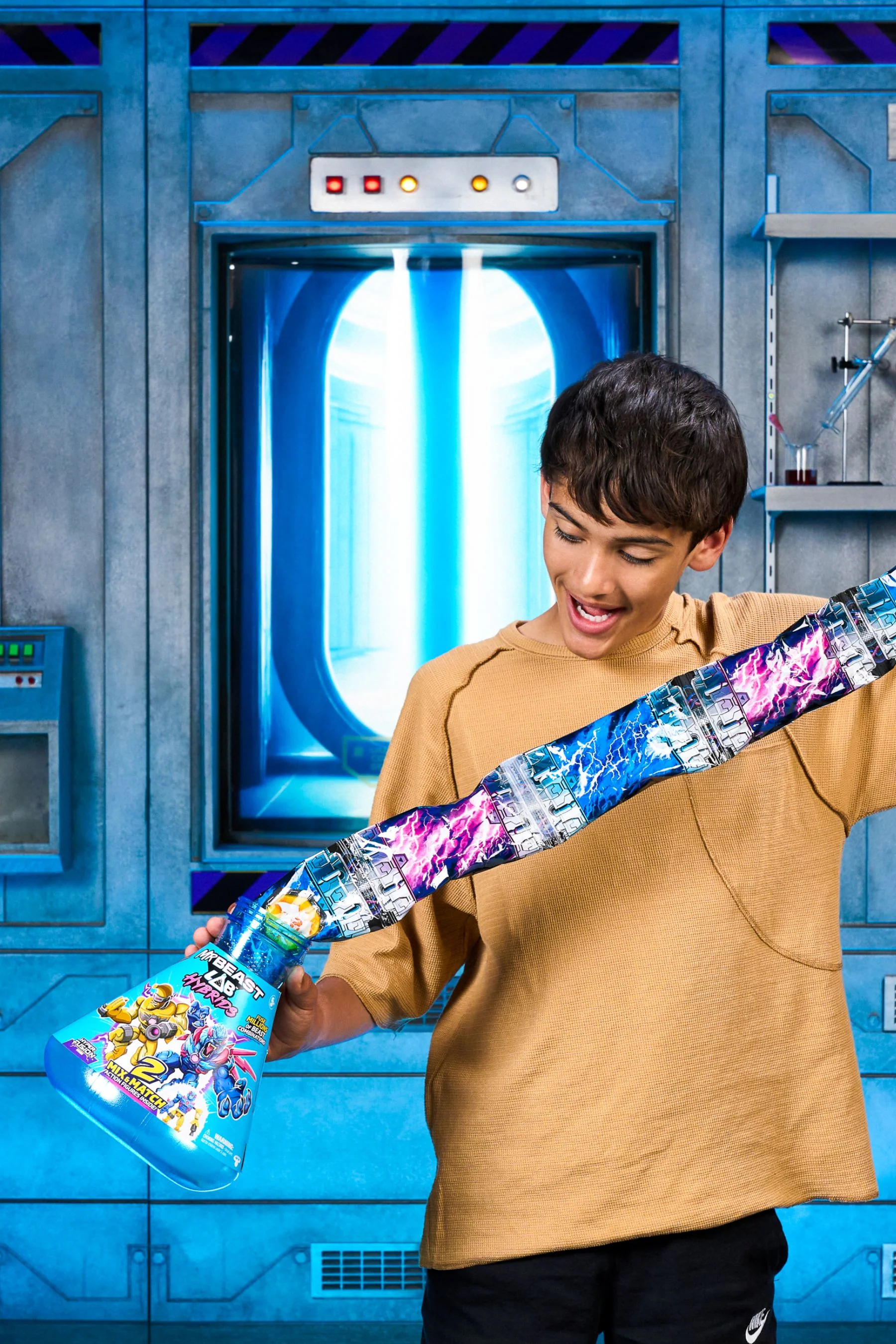 MrBeast Lab Hybrids Action Figure 2-pack – Hyper Fusion Series 10 MrBeast Lab Hybrids Action Figure 2-pack – Hyper Fusion Series