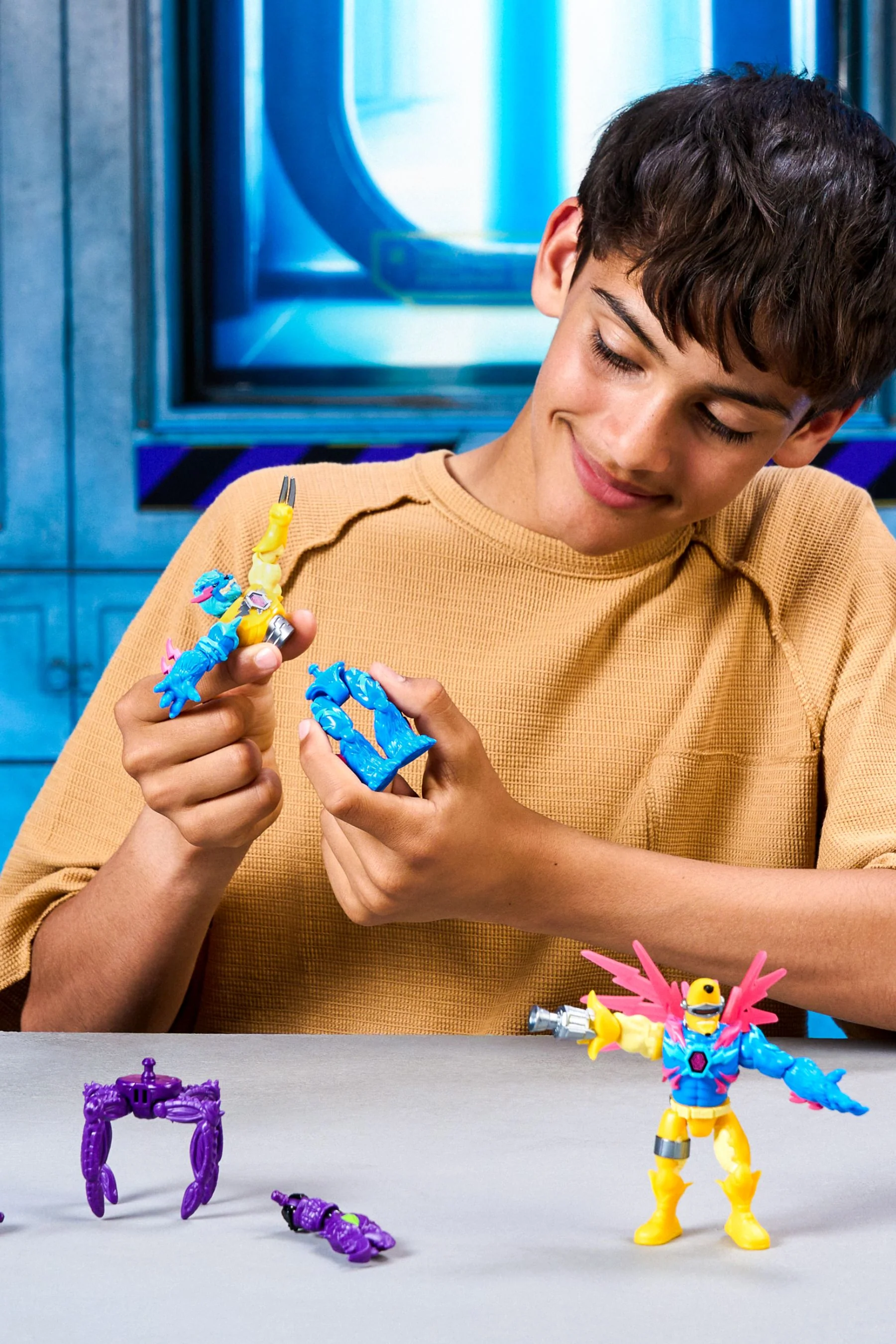 MrBeast Lab Hybrids Action Figure 2-pack – Hyper Fusion Series 15 MrBeast Lab Hybrids Action Figure 2-pack – Hyper Fusion Series