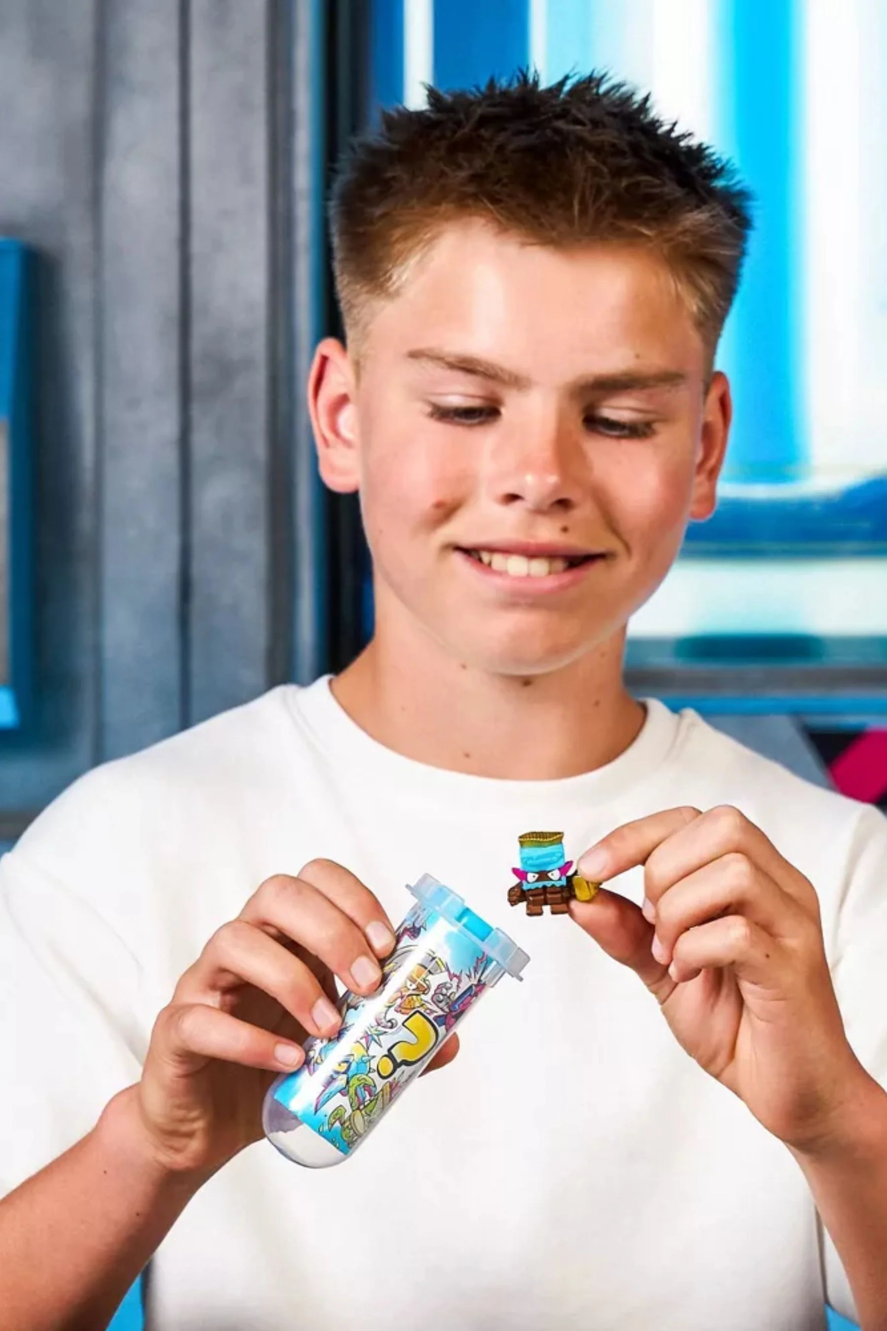 MrBeast Lab Swarms Lab Pack - Battle Fusion Series, 6 Pack 6 MrBeast Lab Swarms Lab Pack - Battle Fusion Series, 6 Pack